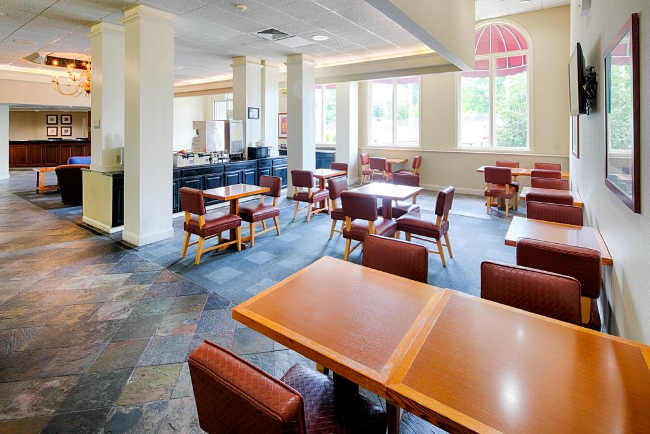 Clarion Inn&Suites Chambersburg Exterior foto