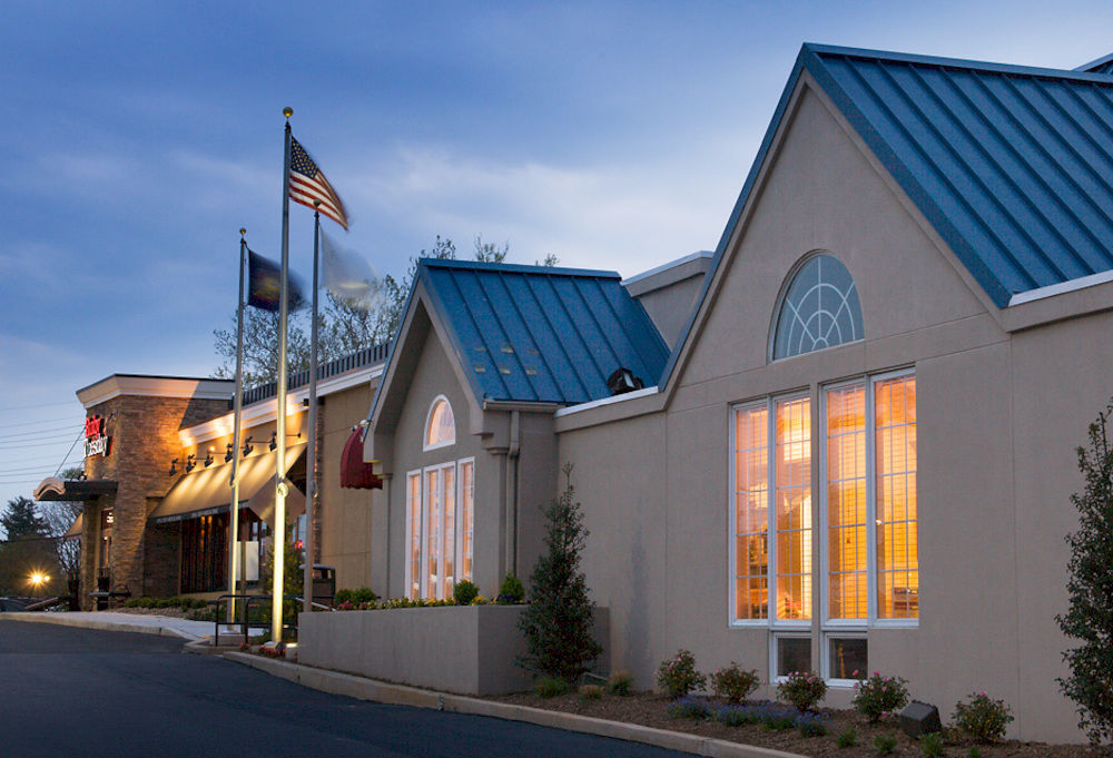 Clarion Inn&Suites Chambersburg Exterior foto