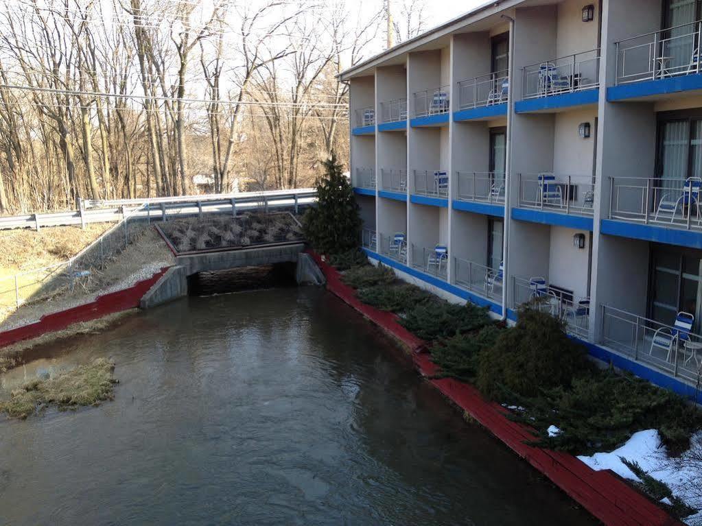 Clarion Inn&Suites Chambersburg Exterior foto